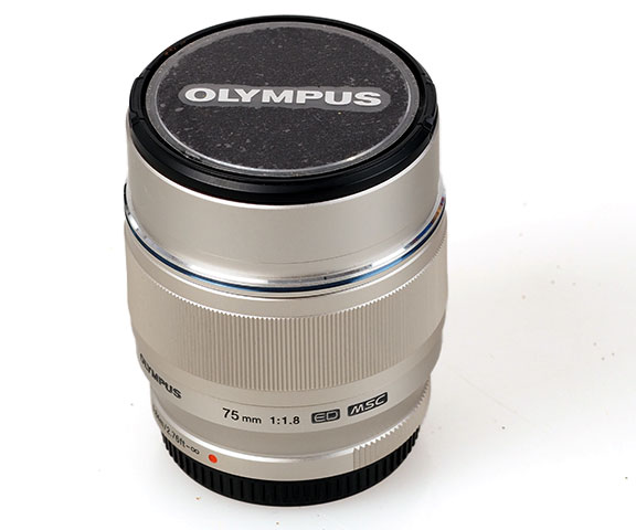 usato Olympus 75/1,8